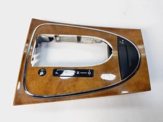 Накладка салона Mercedes-Benz E-Class 2002-2009 Б/У Накладка салона Mercedes-Benz E-Class 2002-2009