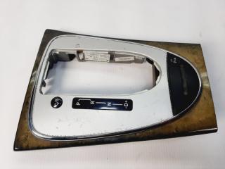 Накладка салона Mercedes-Benz E-Class 2002-2009 Б/У Накладка салона Mercedes-Benz E-Class 2002-2009