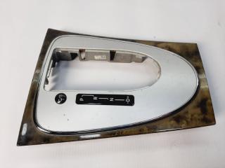 Накладка салона Mercedes-Benz E-Class 2002-2009 Б/У Накладка салона Mercedes-Benz E-Class 2002-2009