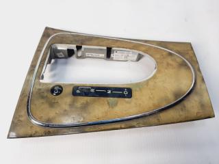 Накладка салона Mercedes-Benz E-Class 2002-2009 Б/У Накладка салона Mercedes-Benz E-Class 2002-2009