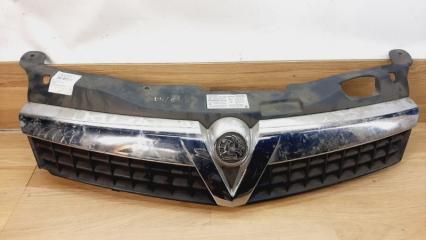 Решетка радиатора Opel Astra 2004-2010