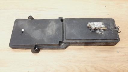 Крышка блока предохранителей Mercedes-Benz E-Class 1992