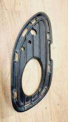 Накладка противотуманной фары передняя правая Mercedes-Benz C-Class 2000-2007