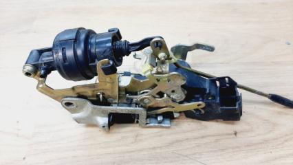 Замок двери передний правый Mercedes-Benz C-Class 2000