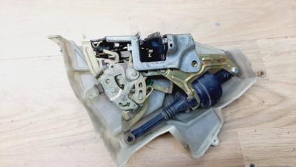 Замок двери задний правый Mercedes-Benz C-Class 2000