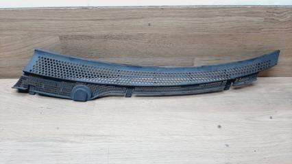 Жабо лобового стекла левое Mercedes-Benz C-Class 1993-2001 Б/У Жабо лобового стекла левое Mercedes-Benz C-Class 1993-2001