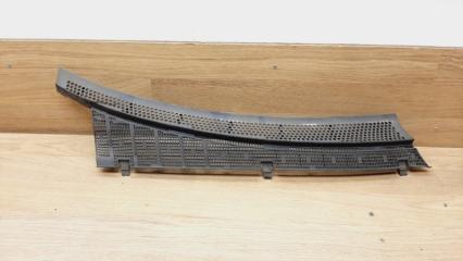 Жабо лобового стекла правое Mercedes-Benz C-Class 1993-2001 Б/У Жабо лобового стекла правое Mercedes-Benz C-Class 1993-2001