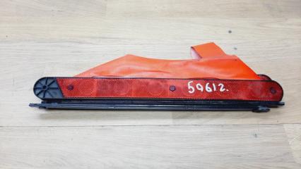 Знак аварийной остановки Mercedes-Benz E-Class 2005 Б/У Знак аварийной остановки Mercedes-Benz E-Class 2005