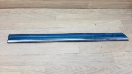 Молдинг на дверь задний правый Mercedes-Benz C-Class 1993-2001 Б/У Молдинг на дверь задний правый Mercedes-Benz C-Class 1993-2001