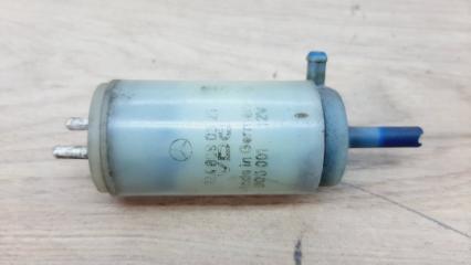 Моторчик стеклоочистителя Mercedes-Benz E-Class 1987