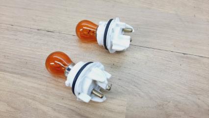 Патрон лампочки Mercedes-Benz C-Class 2000