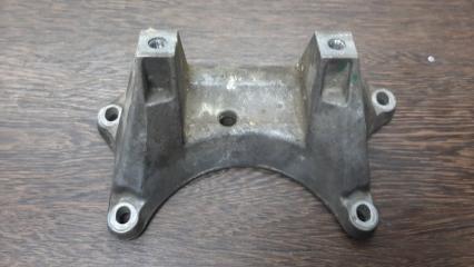 Кронштейн КПП Mercedes-Benz E-Class 2002-2006 Б/У Кронштейн КПП Mercedes-Benz E-Class 2002-2006