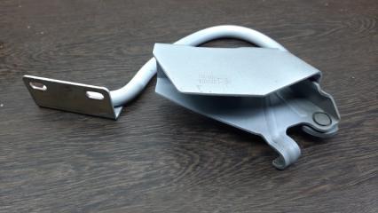 Петля капота левая Atlant 2020-2025