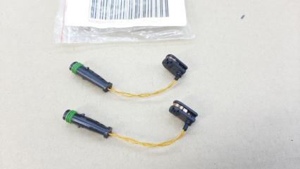 Запчасть датчик износа тормозных колодок Mercedes-Benz V-Class 2017