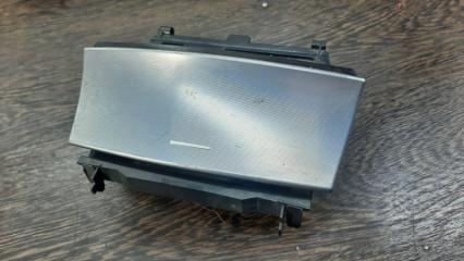 Пепельница Mercedes-Benz C-Class 2004 Б/У Пепельница Mercedes-Benz C-Class 2004