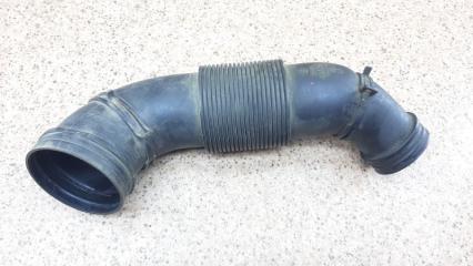 Запчасть патрубок воздушного фильтра Volkswagen Touareg 2006-2010