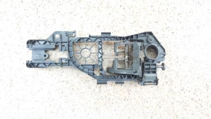 Кронштейн ручки двери Passat 2005-2010 B6