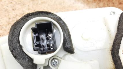 Замок двери задний правый 6 2007-2013 GH