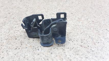 Фото запчасти замок капота Mercedes-Benz S-Class 1998-2005 Б/У запчасть Запчасть замок капота Mercedes-Benz S-Class 1998-2005