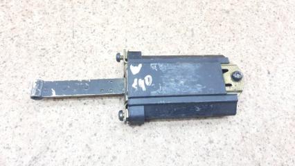 Ограничитель двери Mercedes-Benz S-Class 1991-1998