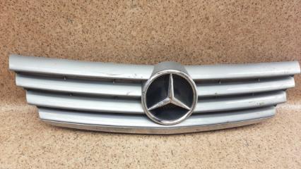 Решетка радиатора Mercedes-Benz C-Class 2004-2008 Б/У Решетка радиатора Mercedes-Benz C-Class 2004-2008