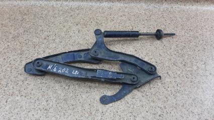 Петля капота левая Mercedes-Benz C-Class 1993-2001