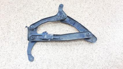 Петля капота правая Mercedes-Benz C-Class 1993-2001