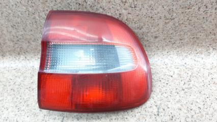 Запчасть фонарь задний правый Volvo V40 1995-1999