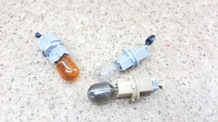 Фото запчасти патрон лампочки задний Honda Civic 2003-2006 Б/У запчасть Запчасть патрон лампочки задний Honda Civic 2003-2006