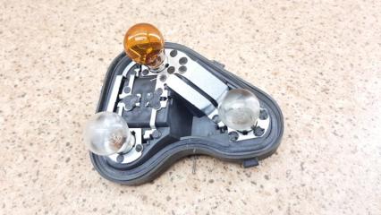 Запчасть плата фонаря правая Seat Exeo 2008-2013