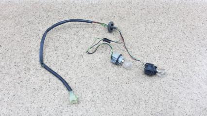 Запчасть патрон лампочки задний Suzuki Ignis 2004-2007