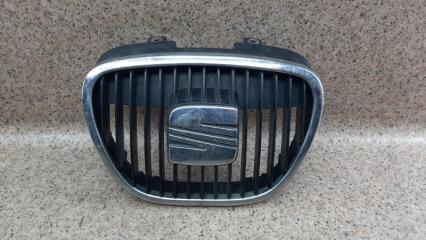 Запчасть решетка радиатора Seat Ibiza 2001-2008