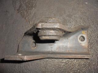 Кронштейн стабилизатора передний Mercedes-Benz T2 1999