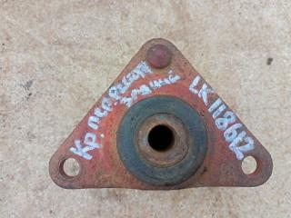 Кронштейн передней рессоры передний Mercedes-Benz LK 814 1999