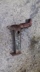 Кронштейн подъема кабины 1999