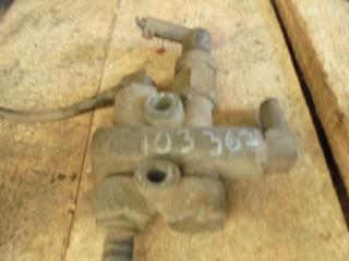 Распределитель 1999 Б/У Распределитель 1999