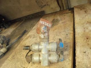 Распределитель 1999 Б/У Распределитель 1999