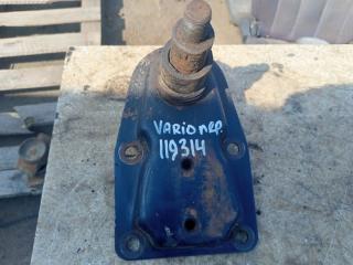 Кронштейн передней рессоры передний Mercedes Vario 1998