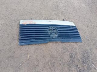 Капот с решеткой Mercedes MK 2433 1993