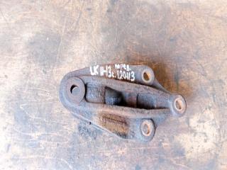 Кронштейн передней рессоры передний Mercedes LK 1317 676.034 1991