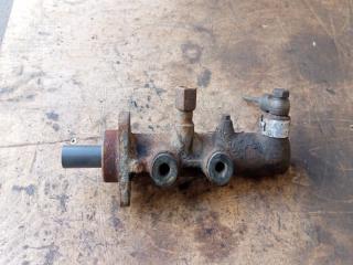 Главный цилиндр сцепления Mercedes Vario 818D 670.324 2003