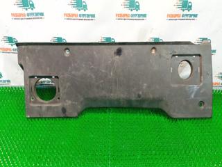 Обшивка правая Mercedes МК 1722 1999