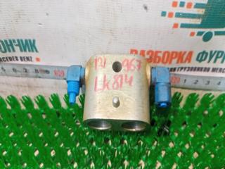Клапан пневматический Mercedes LK 814 1993