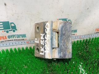 Петля двери (верхняя) правая Mercedes LK 814 1993