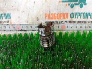 Гайка форсунки Mercedes MK 2433 1993