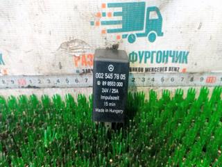 Реле топливного насоса Мерседес Атего 815 1999
