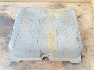 Крышка аккумуляторного ящика Mercedes MK 1827 652.458 1997 год