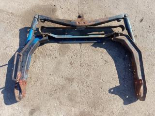 Седло кабины Mercedes LK 809 673.013 364.907 OM 364 Седло кабины Mercedes LK 809 673.013 364.907 OM 364