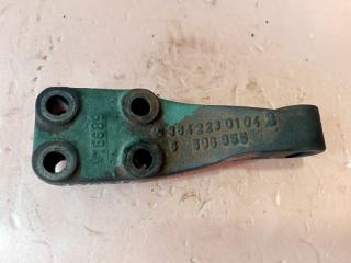 Кронштейн двигателя передний Mercedes LK 809 1989