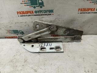 Петля капота правая Mercedes T2 (Rex) 609D 1995
